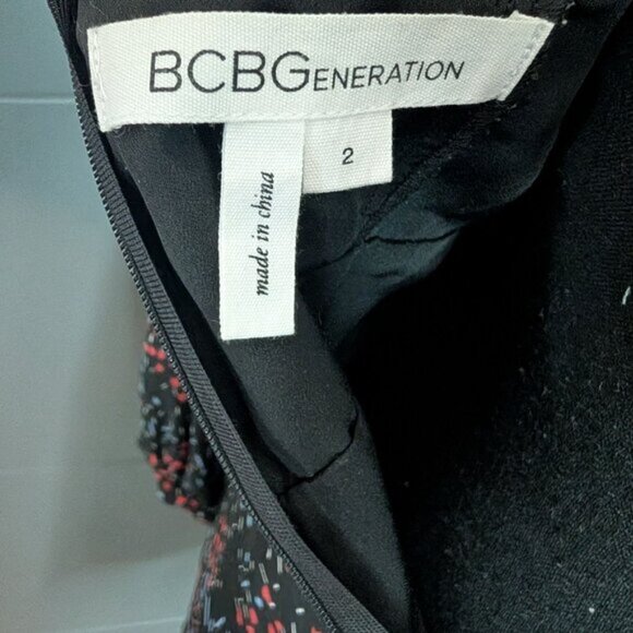BCBGGeneration Black Printed Long Sleeve Dress w/ Studded Waist & Open Back - 2 - Picture 4 of 11